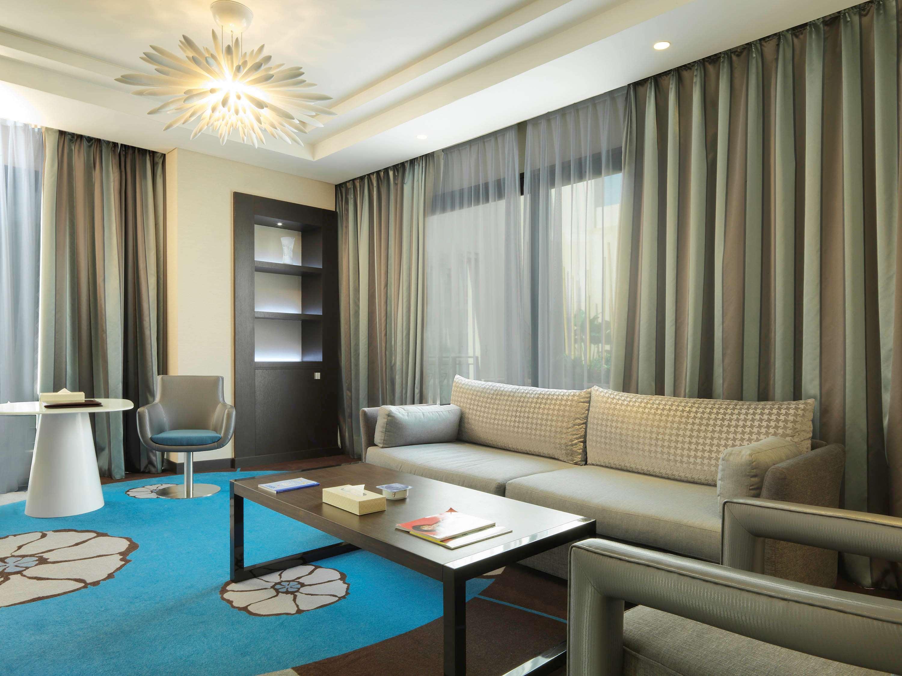 Hotel Sofitel Beirut Le Gabriel Exterior foto